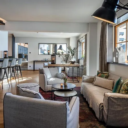Hotell Das Zwolferhaus 4*