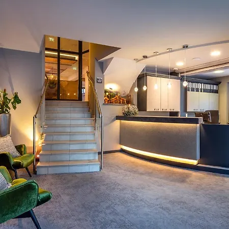 Hotell Das Zwolferhaus 4*